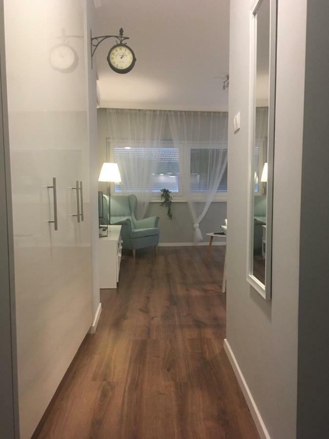 B&B Apartman Eger Ngoại thất bức ảnh
